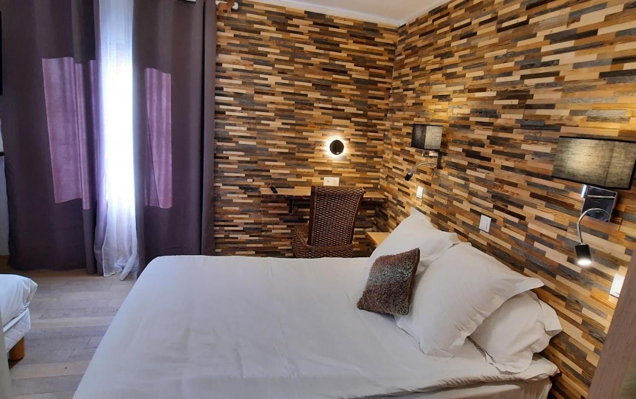 Hotel Chastellares โอรง ภายนอก รูปภาพ