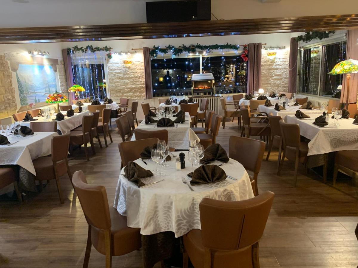 Hotel Chastellares โอรง ภายนอก รูปภาพ